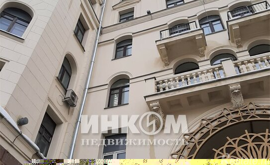 Продажа 2-комн квартиры на вторичном рынке Новощукинская улица,  д. 14