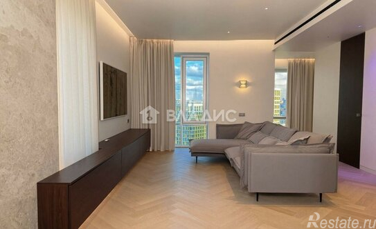 Продажа 3-комн квартиры на вторичном рынке проспект Лихачёва,  д. 10 к2