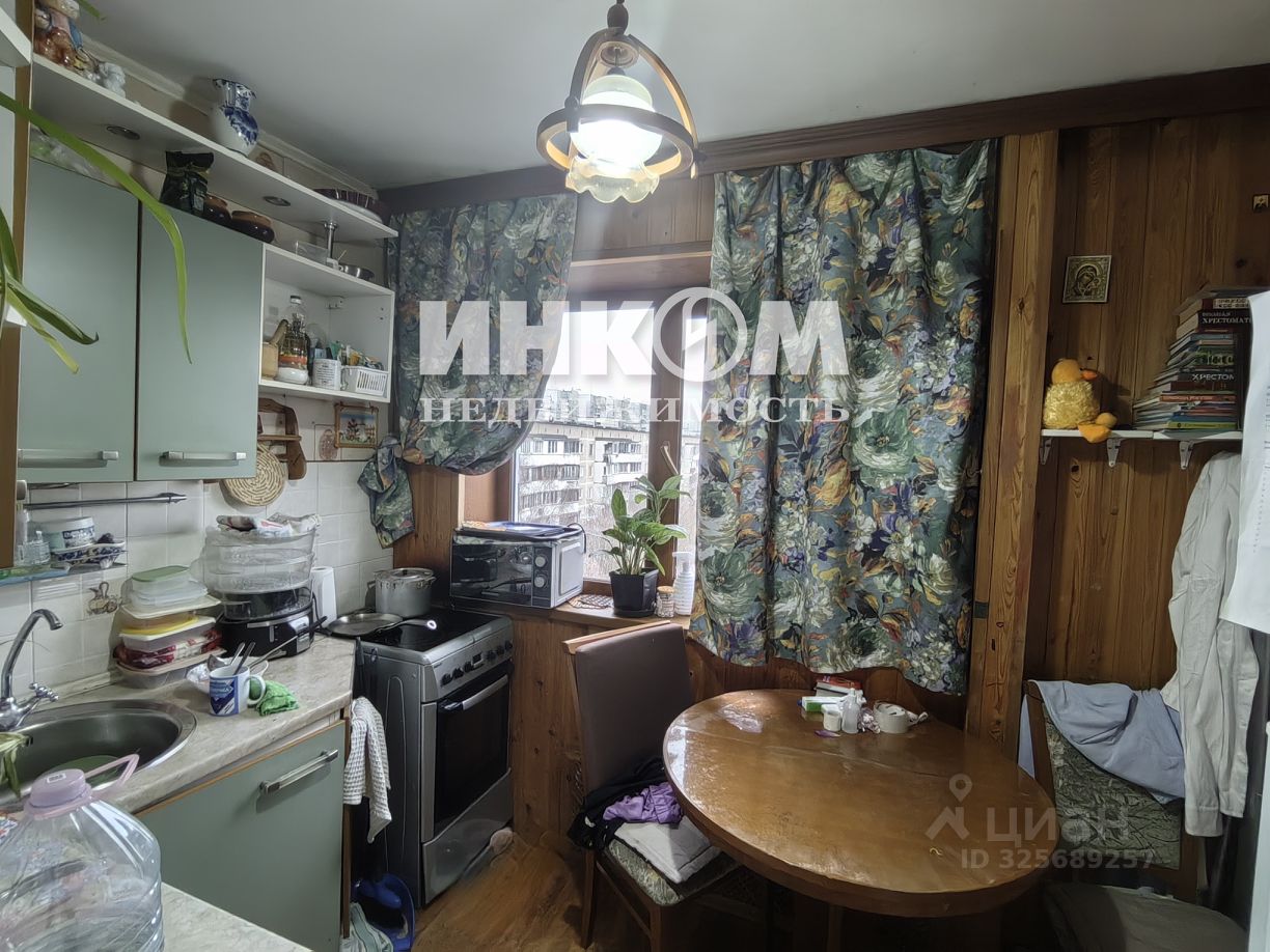 Продажа комнаты Юрловский проезд, 19