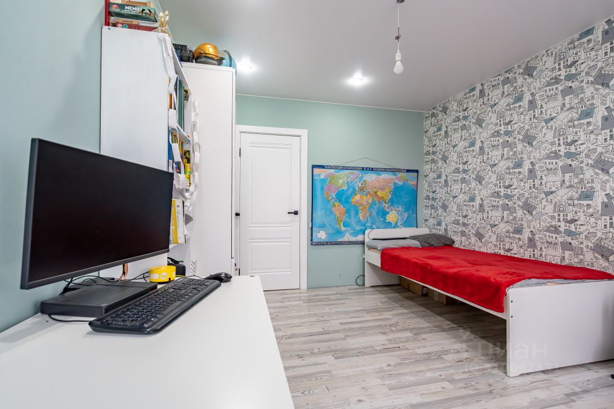 Продажа 3-комн квартиры на вторичном рынке улица Ивана Фомина, 5К1