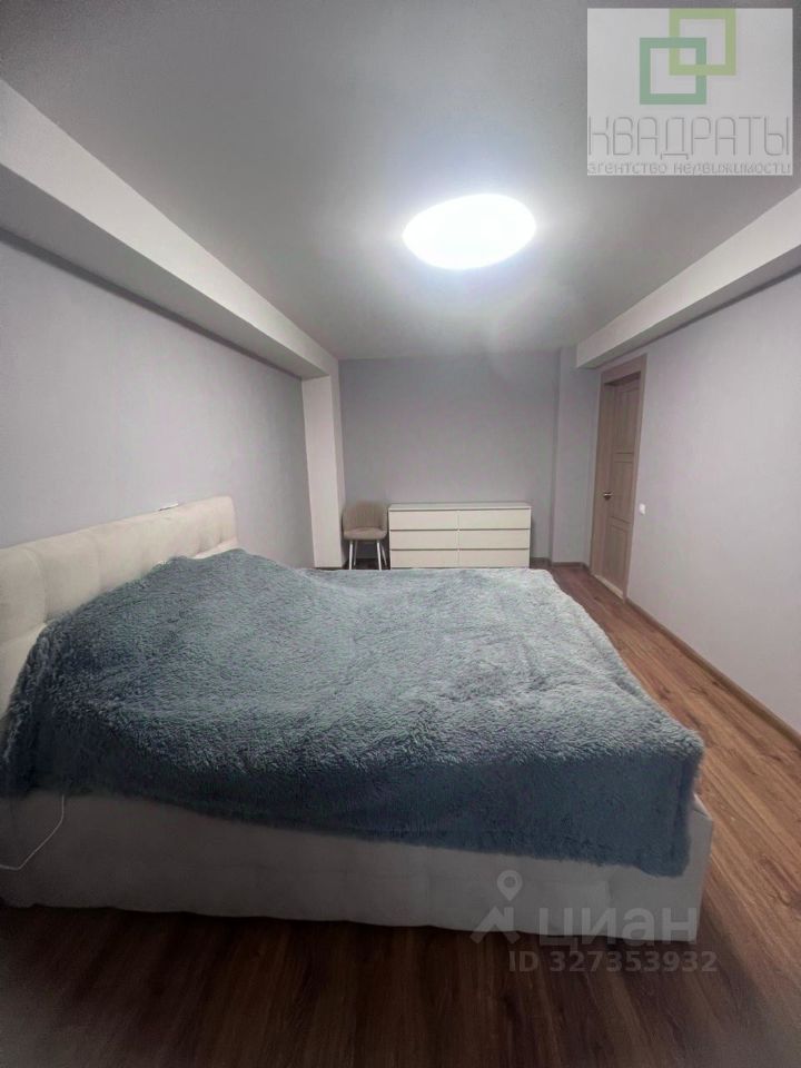 Продажа 3-комн квартиры на вторичном рынке Горелово тер., улица Коммунаров, 190