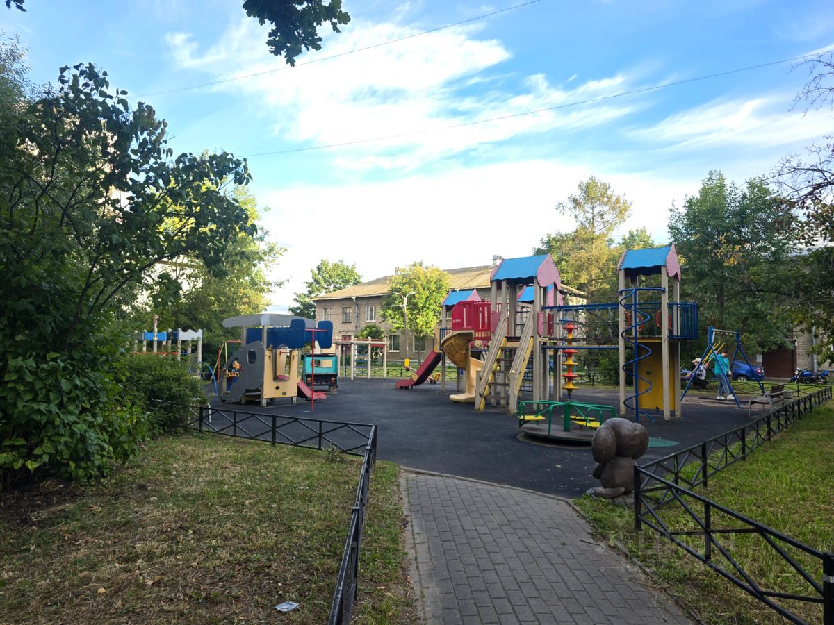 Продажа 3-комн квартиры на вторичном рынке улица Пограничника Гарькавого, 8К2