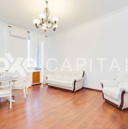 Продажа 3-комн квартиры на вторичном рынке Кривоарбатский пер,  д. 19