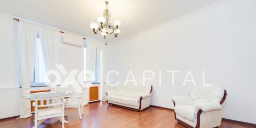 3-комн квартира Кривоарбатский пер,  д. 19