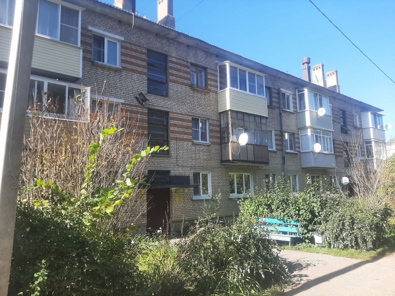 Продажа 2-комн квартиры на вторичном рынке пос. Возрождение, 3