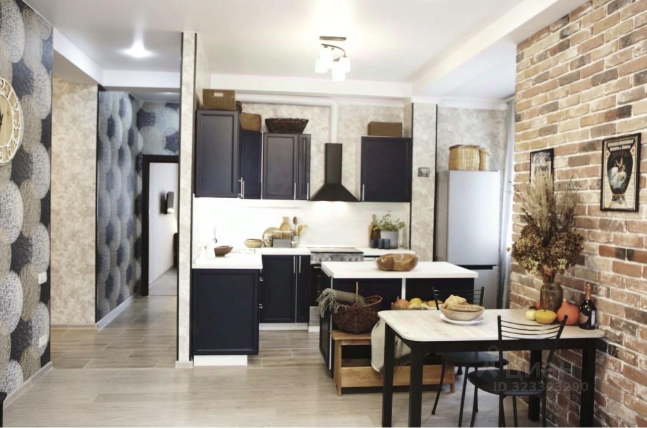 Аренда 2-комн квартиры на вторичном рынке Новое Бисерово-2 мкр, с. Бисерово,  д. 13