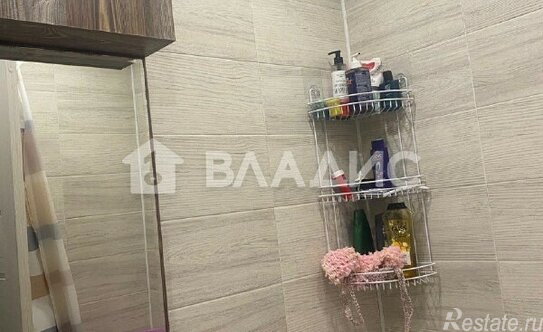 Продажа 2-комн квартиры на вторичном рынке улица Уткина,  д. 38