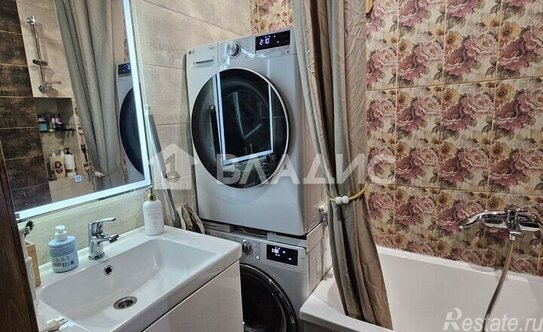 Продажа 3-комн квартиры на вторичном рынке улица Бабушкина,  д. 61