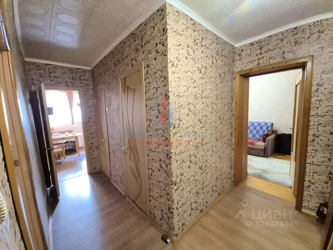 Продажа 2-комн квартиры на вторичном рынке Серпухов, Комсомольская улица, 4