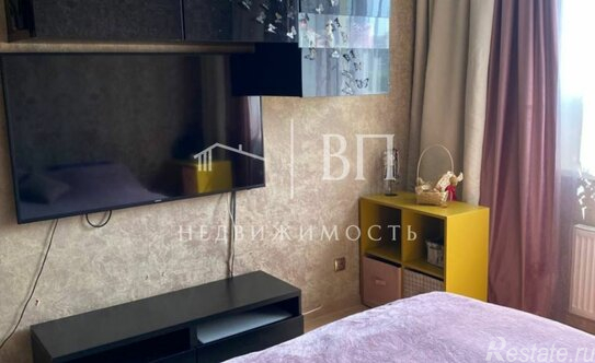 Продажа 2-комн квартиры на вторичном рынке Мебельная улица