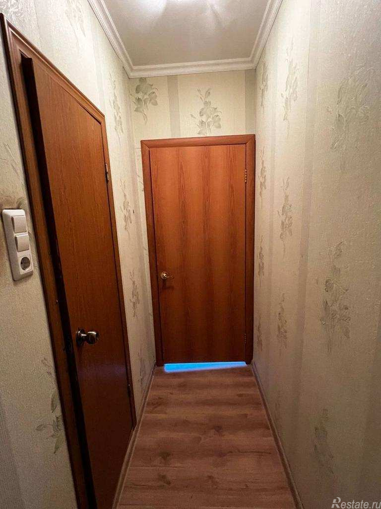 Продажа 4-комн квартиры на вторичном рынке Лобня, Физкультурная улица,  д. 14