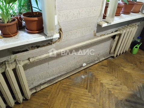 Продажа 2-комн квартиры на вторичном рынке Старо-Петергофский пр-кт.,  д. 37