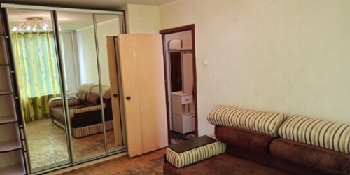 3-комн квартира улица Черкасова,  д. 17