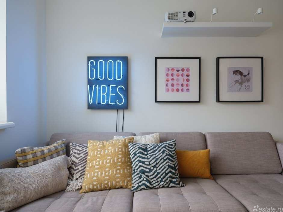 Продажа 2-комн квартиры на вторичном рынке Розенштейна ул,  д. 18а