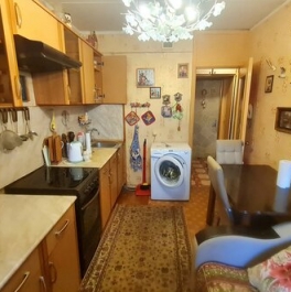 Продажа 2-комн квартиры на вторичном рынке Кастанаевская улица