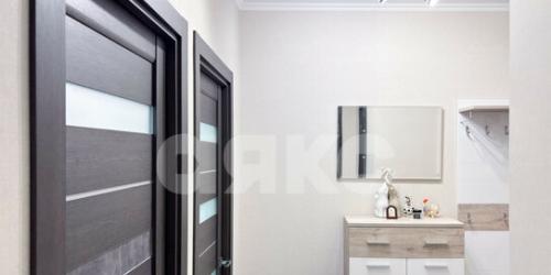 2-комн квартира Беловежская улица,  д. 57