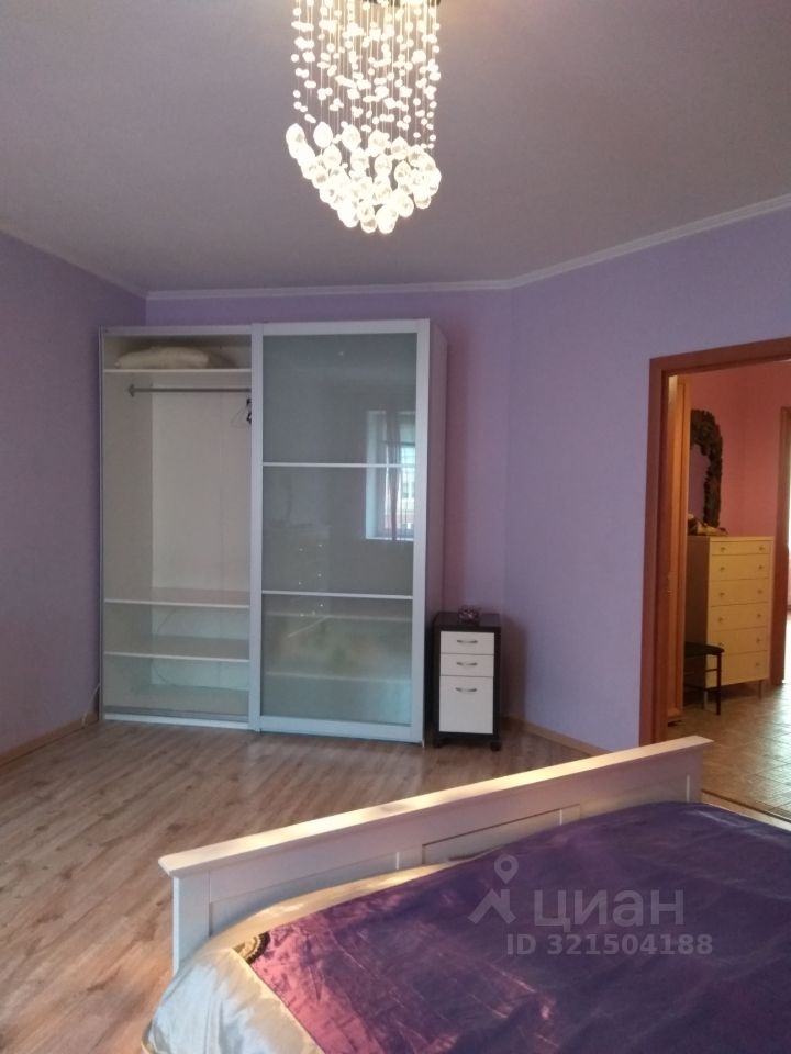 Аренда 2-комн квартиры на вторичном рынке Главная улица, 25