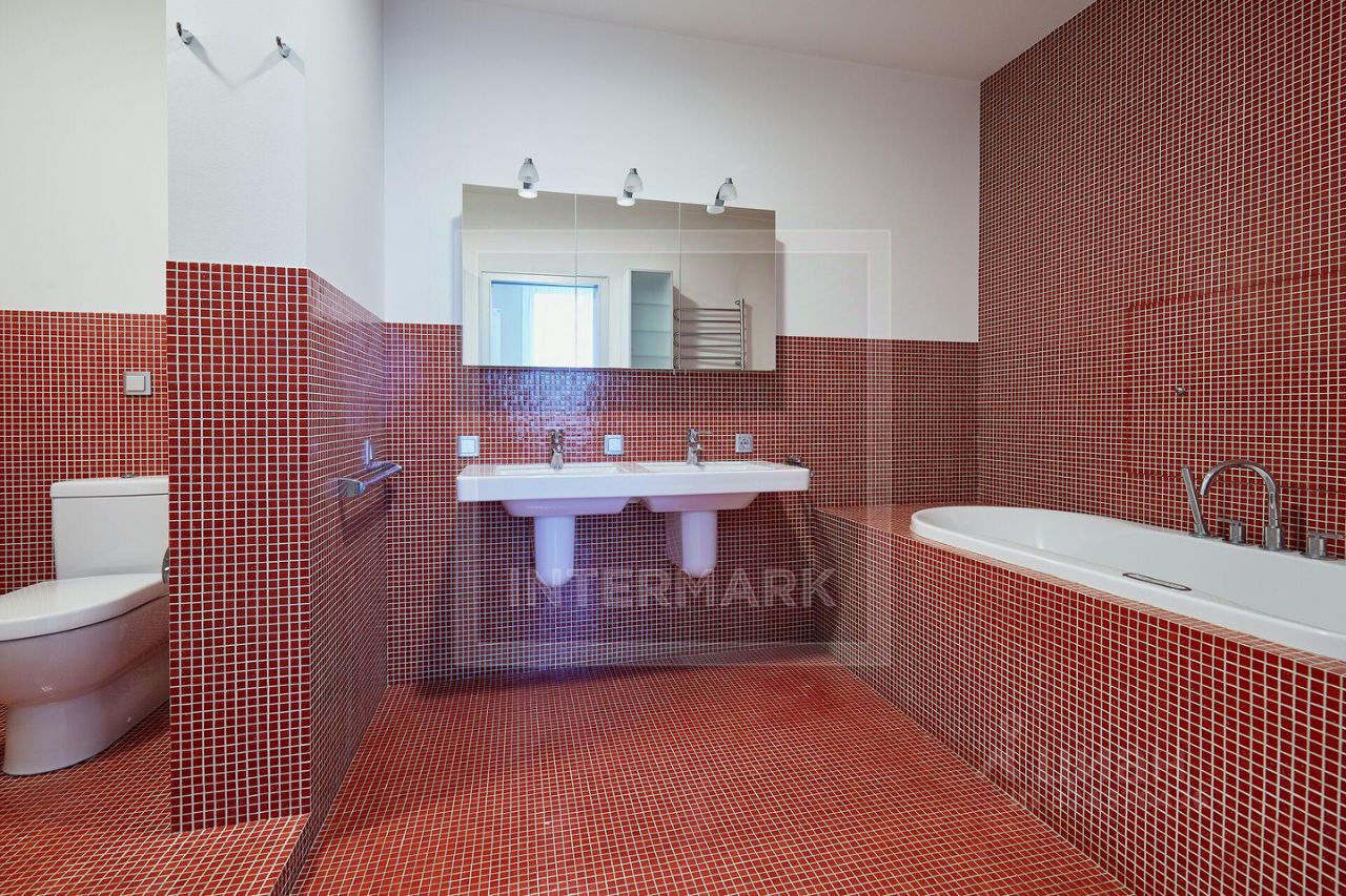 Аренда 2-комн квартиры на вторичном рынке Бутиковский переулок, 3