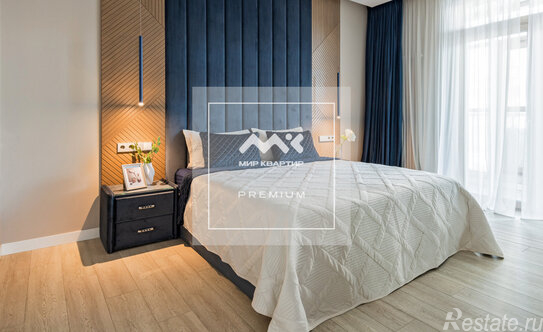 Продажа 4-комн квартиры на вторичном рынке Московский пр-кт,  д. 183-185