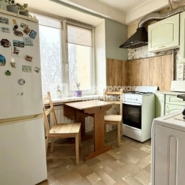 Продажа 2-комн квартиры на вторичном рынке Энергетиков пр-кт,  д. 46,  к. 1