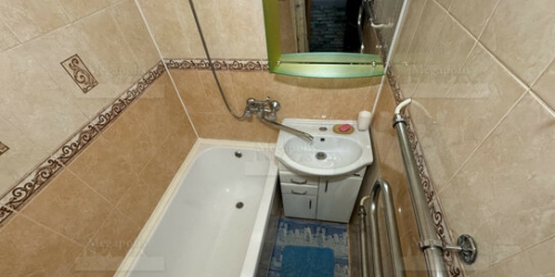 2-комн квартира ул Бассейная,  д. 71