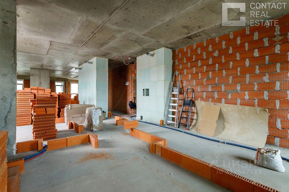 Продажа 4-комн квартиры на вторичном рынке Мантулинская улица, 9к5