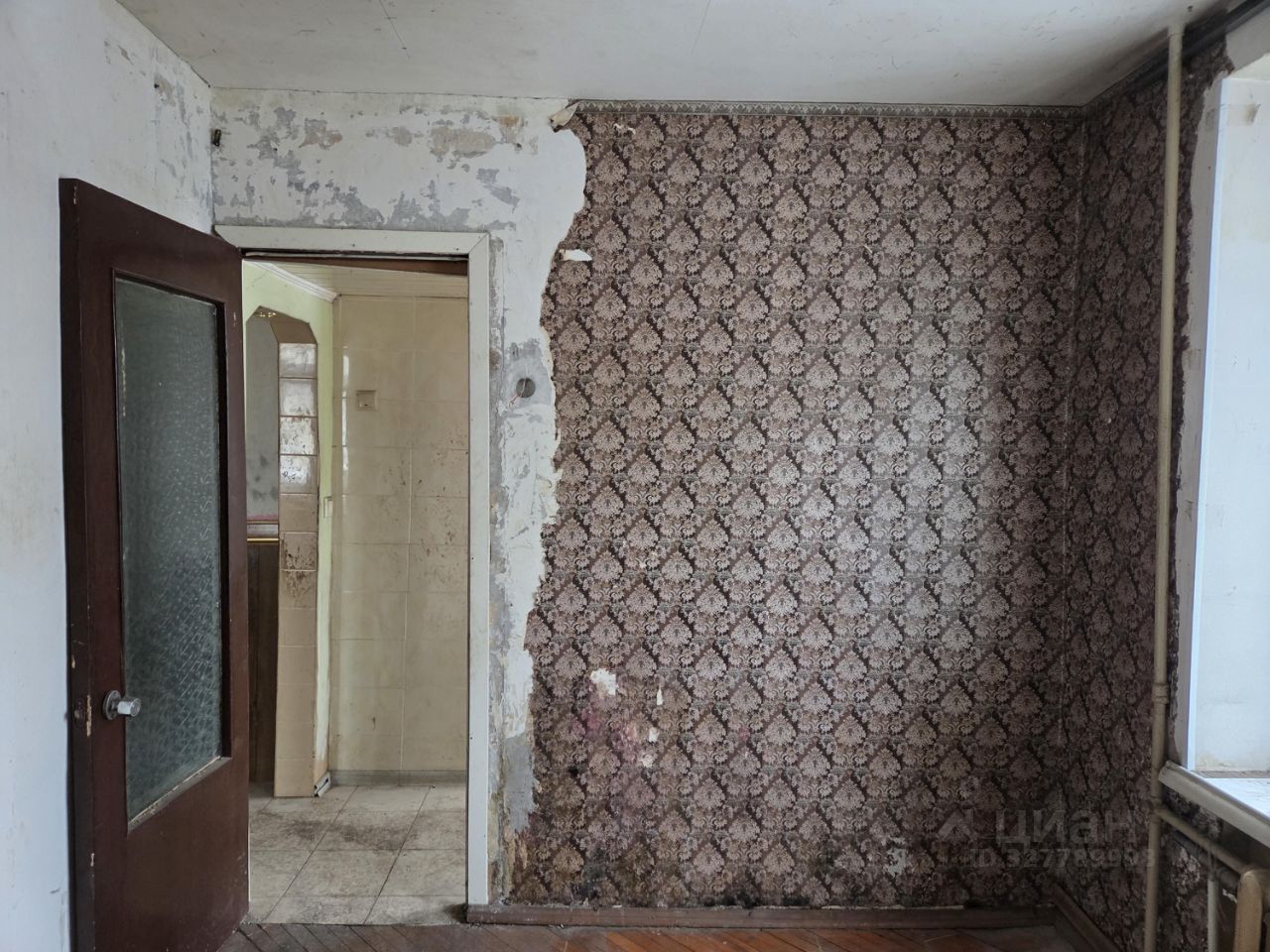 Продажа 2-комн квартиры на вторичном рынке Вятская улица, 1