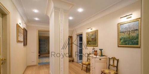 5-комн квартира 11-я линия,  д. 20