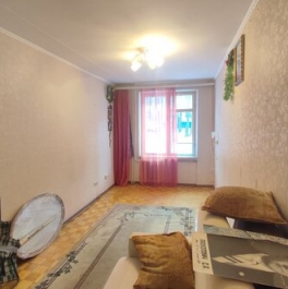 Продажа 3-комн квартиры на вторичном рынке ул Каховка,  д. 22,  к. 4