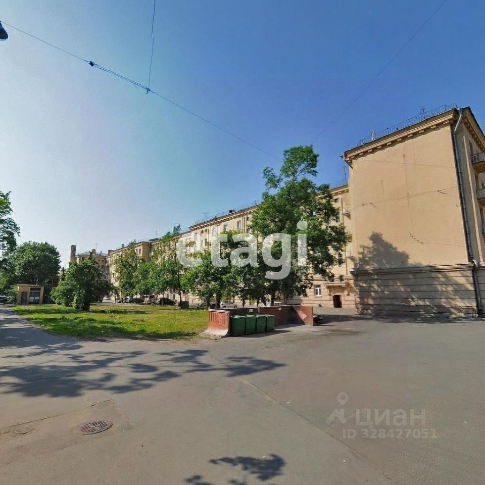 Продажа 3-комн квартиры на вторичном рынке Мгинская улица, 7