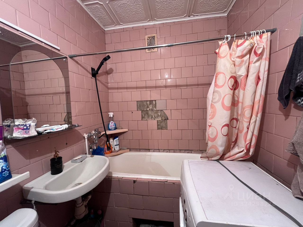 Продажа 1-комн квартиры на вторичном рынке Лесной пгт, улица Пушкина, 8