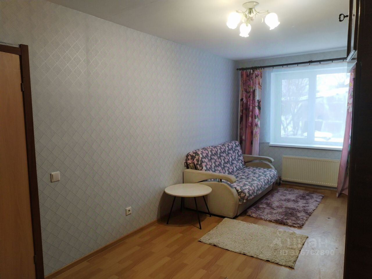 Продажа 2-комн квартиры на вторичном рынке Толмачево городской поселок, улица Прохорова, 43к1