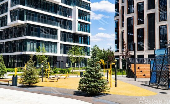 Продажа 3-комн квартиры на вторичном рынке проспект Генерала Дорохова,  д. 39 к1В