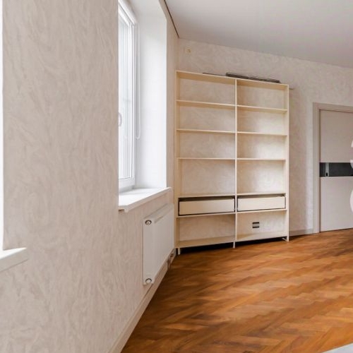 2-комн квартира проспект Патриотов, 34