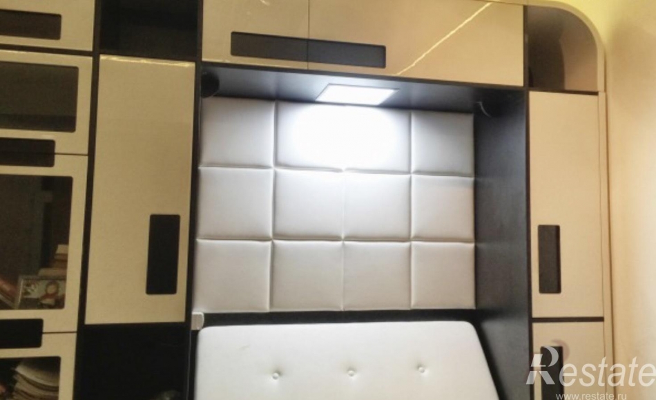 Продажа 4-комн квартиры на вторичном рынке Союза печатников ул,  д. 28