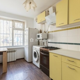Продажа 2-комн квартиры на вторичном рынке ул Высокая,  д. 17