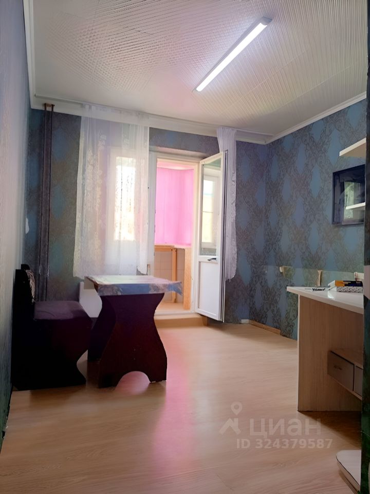 Продажа 2-комн квартиры на вторичном рынке с. Новый Быт, улица Новая, 43