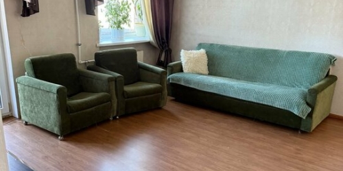 4-комн квартира улица Чекистов,  д. 22