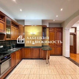 Продажа 4-комн квартиры на вторичном рынке Рублевское ш,  д. 11,  к. 2