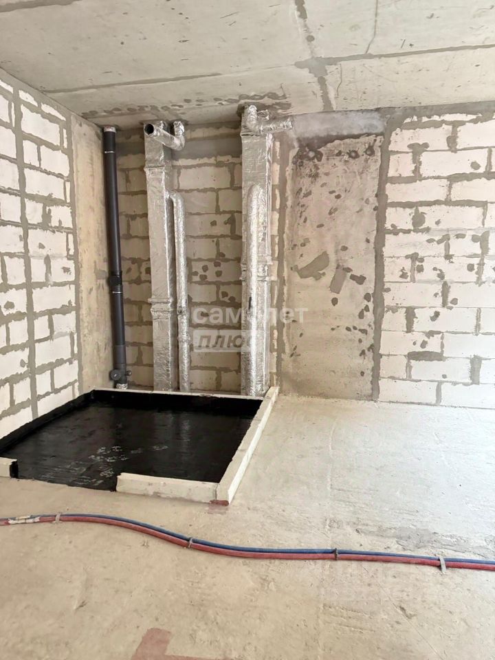 Продажа 2-комн квартиры на вторичном рынке пос. Развилка, проезд Римский, 11