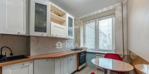 2-комн квартира Полоцкая улица,  д. 16