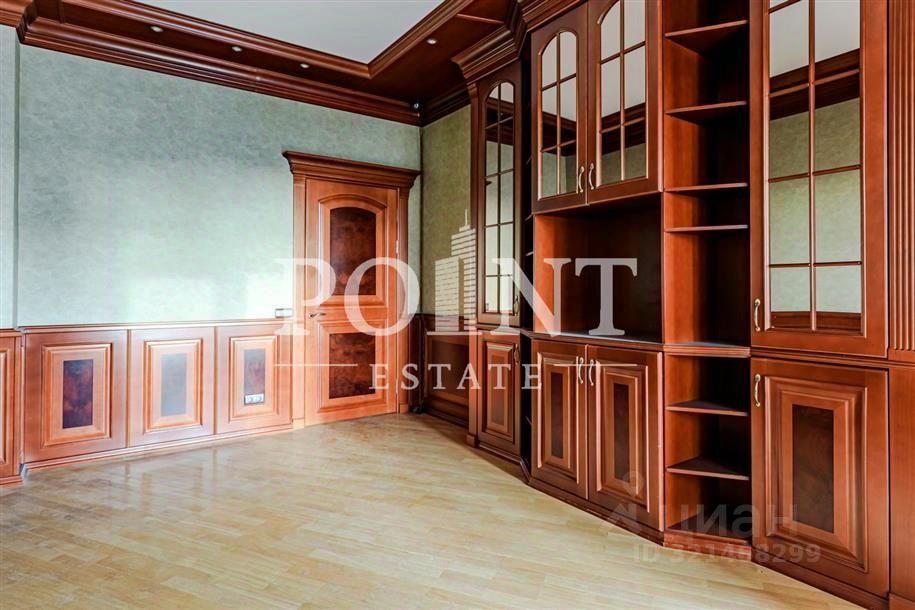Продажа 5-комн квартиры на вторичном рынке Ломоносовский проспект, 7К5