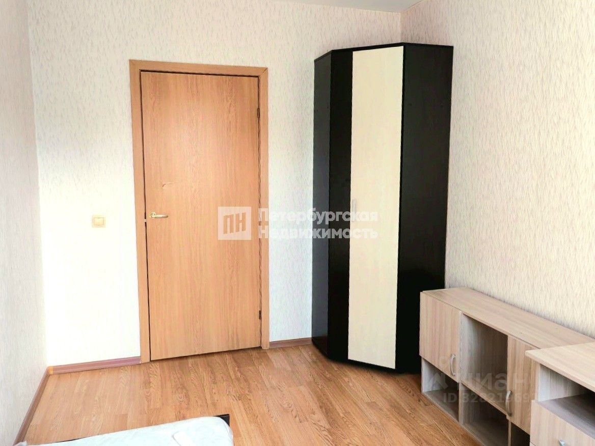 Аренда 2-комн квартиры на вторичном рынке пос. Шушары, Славянка тер., шоссе Колпинское, 34к3