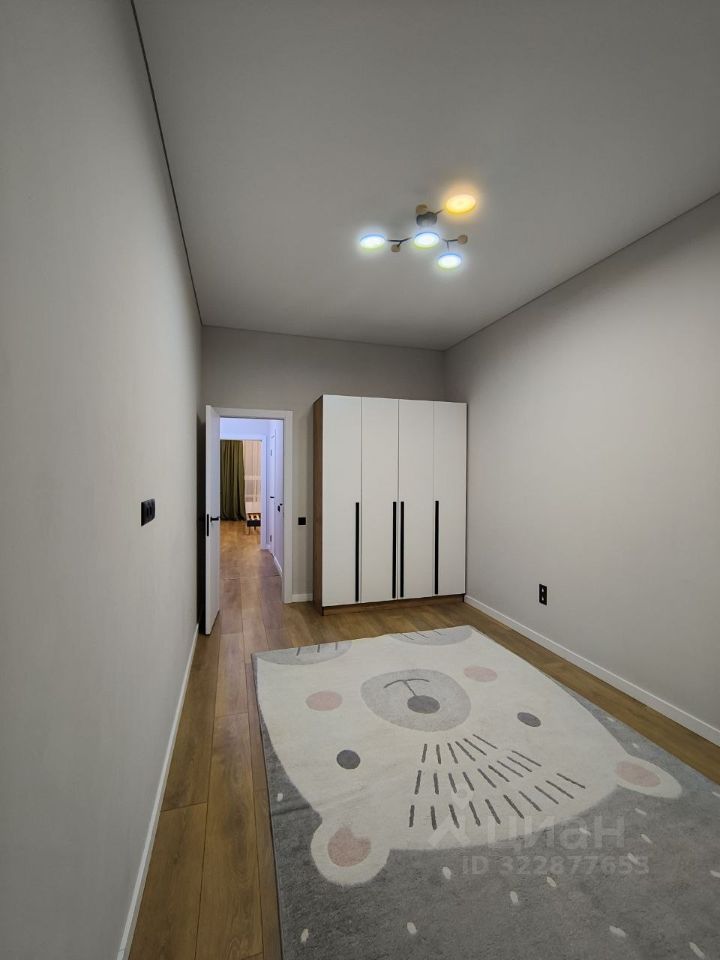 Аренда 2-комн квартиры на вторичном рынке Живописный ЖК,  д. 4к1