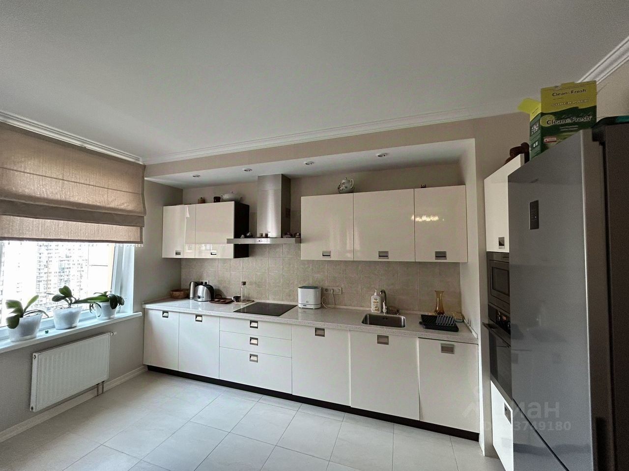 Продажа 3-комн квартиры на вторичном рынке проспект Королева, 61