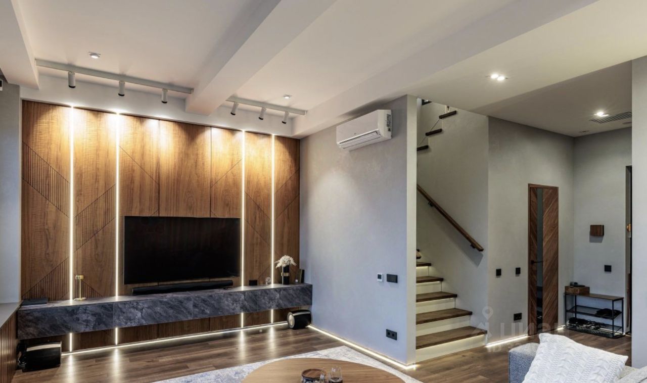 Продажа 3-комн квартиры на вторичном рынке улица 3-я Ямского Поля, 9