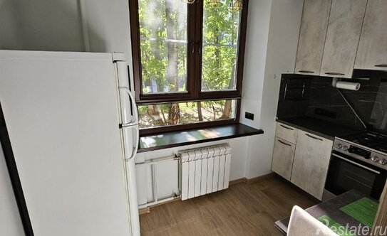 Аренда 1-комн квартиры на вторичном рынке ул Кедрова,  д. 20