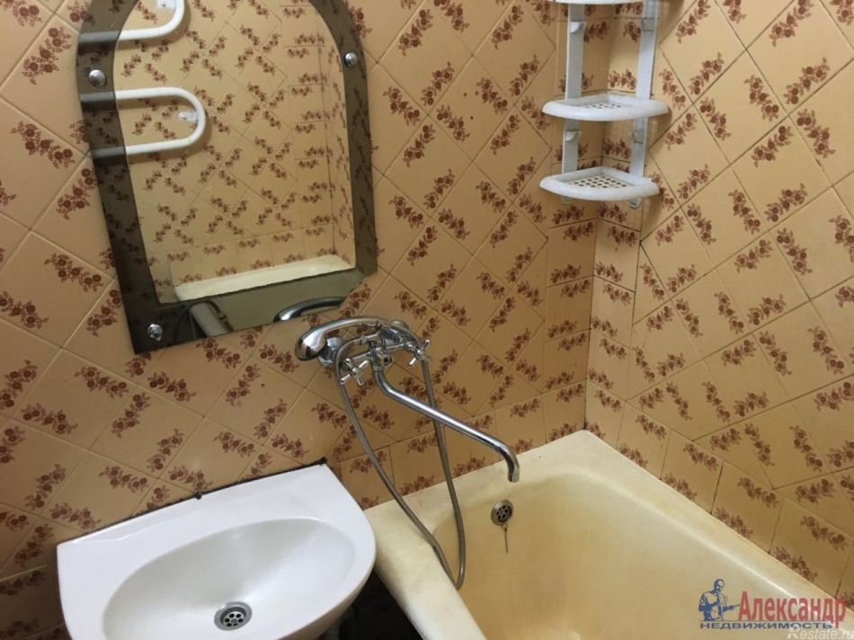 Продажа 2-комн квартиры на вторичном рынке Десантников ул. ,  д. 20,  к. 1