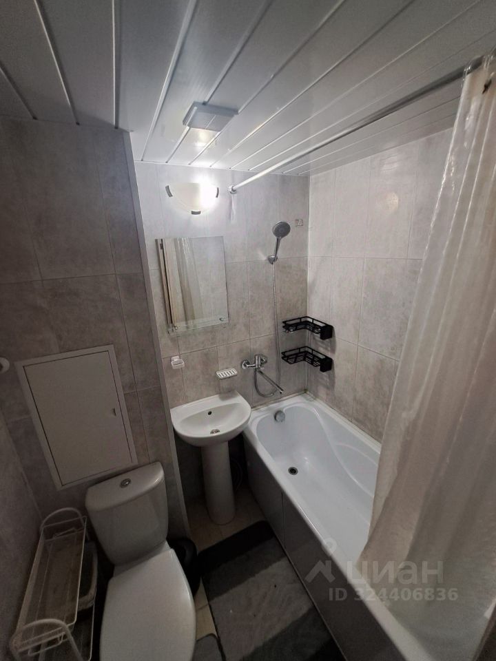 Продажа 1-комн квартиры на вторичном рынке Саратовская улица, 1К1