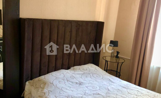 Продажа 3-комн квартиры на вторичном рынке улица Климашкина,  д. 20